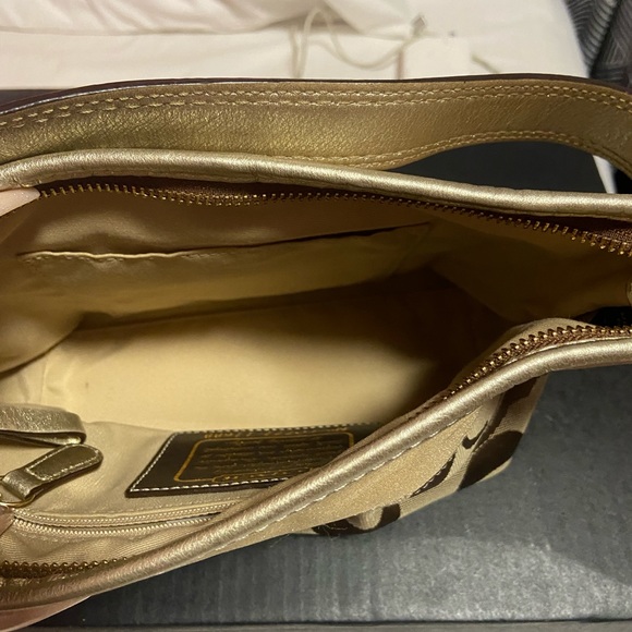 Coach bucket bag - Picture 3 of 4